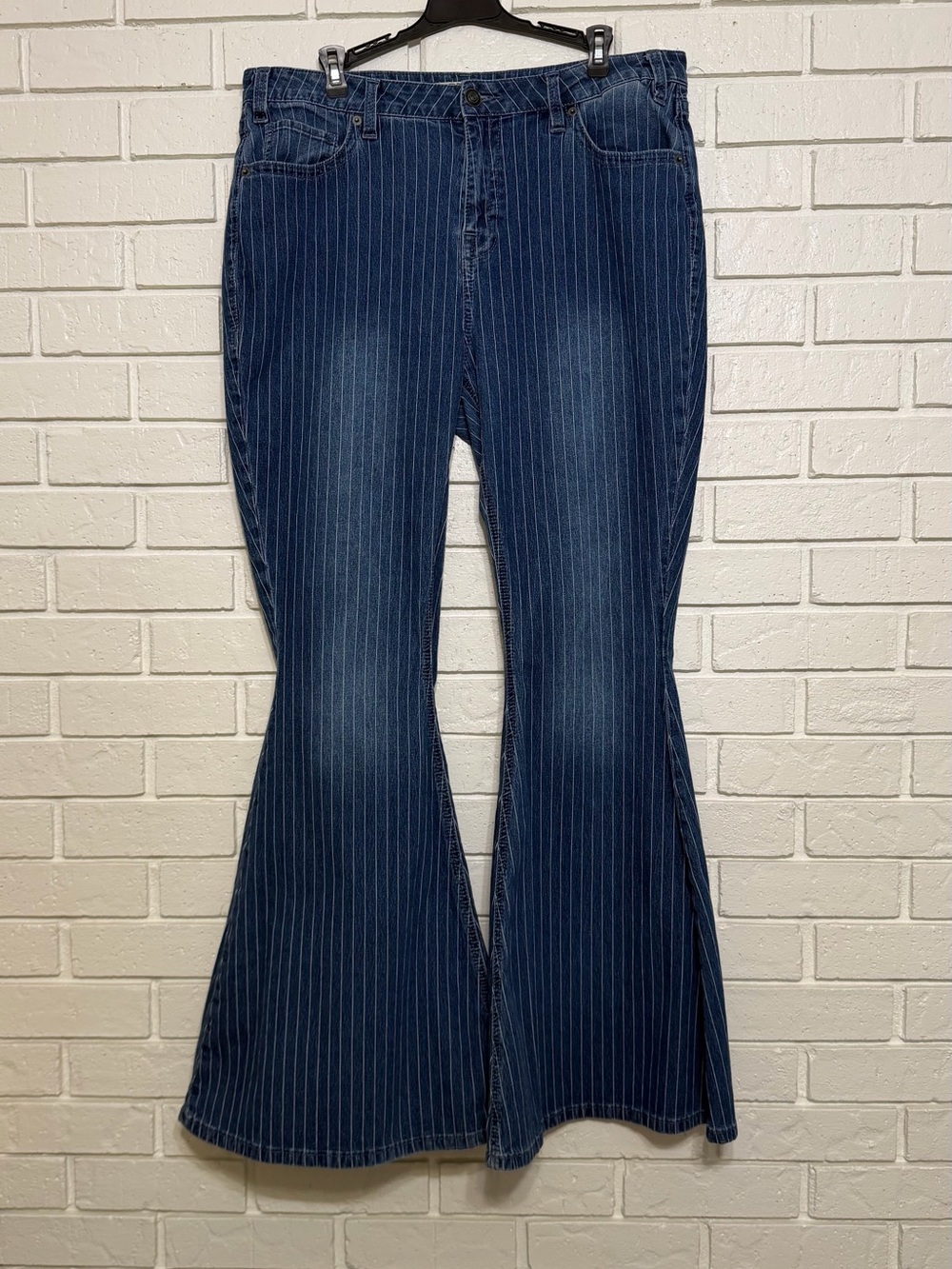 Rock & Roll Denim High Rise Pinstripe Bell Bottom Jeans 33×34